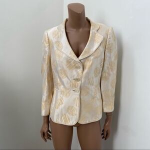 Armani Collezioni Cream Three-Button Blazer 8